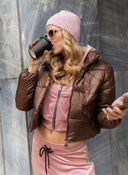 Μπουφάν καπιτονέ σε cropped γραμμή - Καφέ - thefashionproject.gr - The Fashion Project