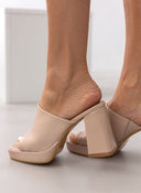 Mules ανοιχτά με φιάπα - Nude - thefashionproject.gr - CM Paris
