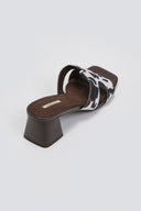 Mules ανοιχτά με print Corina - Καφέ - thefashionproject.gr - CORINA