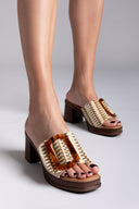 Mules από ψάθα με εφέ τοκά Refresh 172522