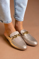 Mules δερμάτινα κλειστά Ragazza - Άμμου - thefashionproject.gr - RAGAZZA