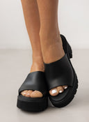 Mules δερμάτινα με chunky σόλα Ragazza 01243 - Μαύρο - thefashionproject.gr - RAGAZZA