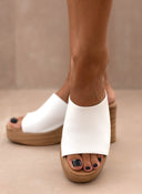 Mules δερμάτινα με φαρδιά φάσα Ragazza 0788 - Λευκό - thefashionproject.gr - RAGAZZA