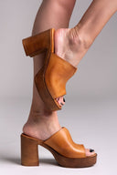 Mules δερμάτινα με φαρδιά φάσα TFP - Ταμπά - thefashionproject.gr - TFP