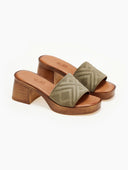 Mules καστόρινα με ανάγλυφο σχέδιο estil - Χακί - thefashionproject.gr - Estil