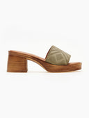 Mules καστόρινα με ανάγλυφο σχέδιο estil - Χακί - thefashionproject.gr - Estil