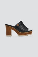 Mules με ψάθινη φάσα Refresh 172703 - Μαύρο - thefashionproject.gr - Refresh - 23637002002