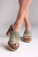 Mules με ψάθινη φάσα Refresh 172703 - Μέντα - thefashionproject.gr - Refresh