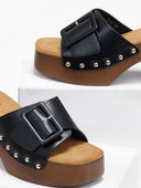 Clogs με τρουκς στη σόλα