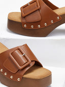 Clogs με τρουκς στη σόλα