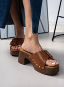 Clogs με τρουκς στη σόλα