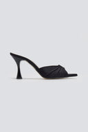 Mules σατέν με μεταλλικό διακοσμητικό TFP - Μαύρο - thefashionproject.gr - TFP