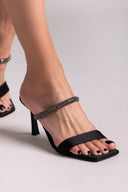 Mules σατέν με στρας λουράκι TFP - Μαύρο - thefashionproject.gr - TFP