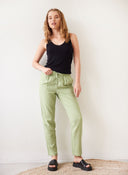 Παντελόνι mid waist με λινό Vero Moda 10279691 - Βεραμάν - thefashionproject.gr - VERO MODA