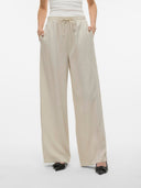 Παντελόνι σε loose γραμμή Vero Moda 10304898 - Μπεζ - thefashionproject.gr - VERO MODA