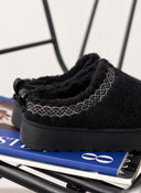 Παντόφλες teddy με συνθετική γούνα - Μαύρο - thefashionproject.gr - ERYNN