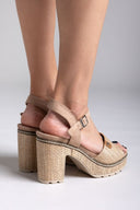 Πέδιλα από ψάθα με μπαρέτα Refresh 172706 - Τάουπε - thefashionproject.gr - Refresh