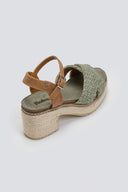 Πέδιλα crossover από ψάθα Refresh 172637 - Χακί - thefashionproject.gr - Refresh