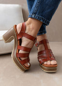 Πέδιλα gladiator με μπαρέτα Refresh 171878 - Ταμπά - thefashionproject.gr - Xti Footwear