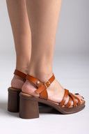 Πέδιλα με crossover λουράκια Refresh 172851 - Ταμπά - thefashionproject.gr - Refresh