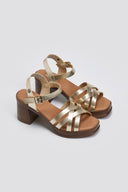 Πέδιλα με crossover λουράκια Refresh 172851 - Χρυσό - thefashionproject.gr - Refresh