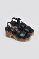 Πέδιλα με crossover σχέδιο Refresh 172847 - Μαύρο - thefashionproject.gr - Refresh - 23649002002