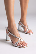 Πέδιλα με crossover σχέδιο TFP - Ασημί - thefashionproject.gr - TFP