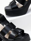 Πέδιλα με φαρδιές φάσες Refresh 171677 - Μαύρο - thefashionproject.gr - Refresh