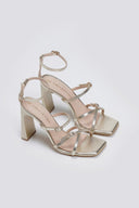 Πέδιλα με λεπτά λουράκια TFP - Χρυσό - thefashionproject.gr - TFP - 23895009003