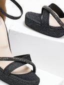 Πέδιλα με μπαρέτα και στρας TFP - Μαύρο/Ατσαλί - thefashionproject.gr - TFP