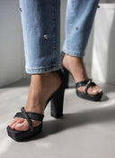 Πέδιλα με μπαρέτα και στρας TFP - Μαύρο/Ατσαλί - thefashionproject.gr - TFP