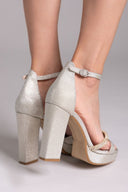 Πέδιλα με μπαρέτα και στρας TFP - Χρυσό - thefashionproject.gr - TFP