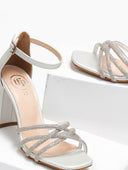 Πέδιλα με μπαρέτα και strass TFP