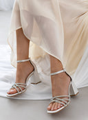 Πέδιλα με μπαρέτα και strass TFP - Λευκό - thefashionproject.gr - TFP