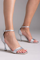 Πέδιλα με pattern TFP - Ασημί - thefashionproject.gr - TFP