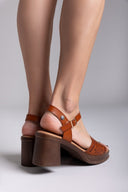 Πέδιλα με χοντρό τακούνι Refresh 172523 - Ταμπά - thefashionproject.gr - Refresh