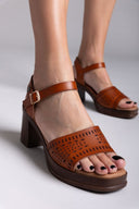 Πέδιλα με χοντρό τακούνι Refresh 172523 - Ταμπά - thefashionproject.gr - Refresh