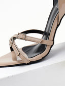 Πέδιλα μυτερά λουστρίνι TFP 75432 - Nude - thefashionproject.gr - TFP