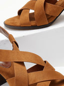 Πέδιλα suede με crossover φάσες ERYNN