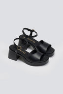 Πέδιλα χαμηλά με μπαρέτα TFP - Μαύρο - thefashionproject.gr - TFP - 23925002003