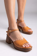 Πέδιλα χαμηλά με μπαρέτα TFP - Ταμπά - thefashionproject.gr - TFP