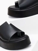 Flatforms δερμάτινα με άνιση φάσα estil