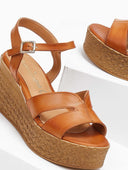 Πλατφόρμες δερμάτινες με μπαρέτα tfp - Ταμπά - thefashionproject.gr - TFP