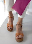 Πλατφόρμες δερμάτινες με μπαρέτα tfp - Ταμπά - thefashionproject.gr - TFP