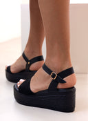 Πλατφόρμες καστόρινες με μπαρέτα Estil - Μαύρο - thefashionproject.gr - Estil