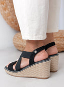 Πλατφόρμες suede με crossover λάστιχα Xti 142326
