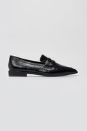 Pointed Flat Loafers Crinkled Patent - Black Crinkled Patent - thefashionproject.gr - VeraBloom
