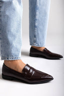 Pointed Flat Loafers Crinkled Patent - Brown Crinkled Patent - thefashionproject.gr - VeraBloom