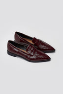 Pointed Flat Loafers Crinkled Patent - Burgundy Crinkled Patent - thefashionproject.gr - VeraBloom