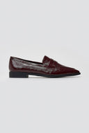 Pointed Flat Loafers Crinkled Patent - Burgundy Crinkled Patent - thefashionproject.gr - VeraBloom